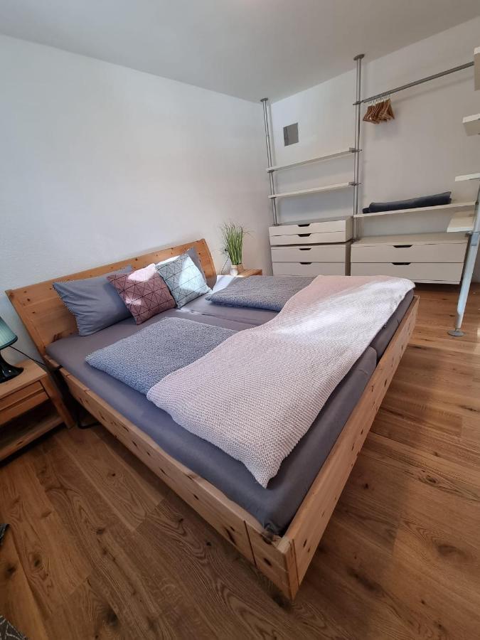 Enarina In * Telfs